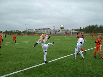 В это воскресенье девочки из Мотольской СДЮШОР сыграли против команды ФК Минск