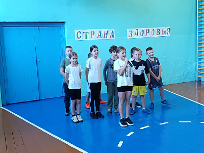 Спортивный праздник в Мотольской школе